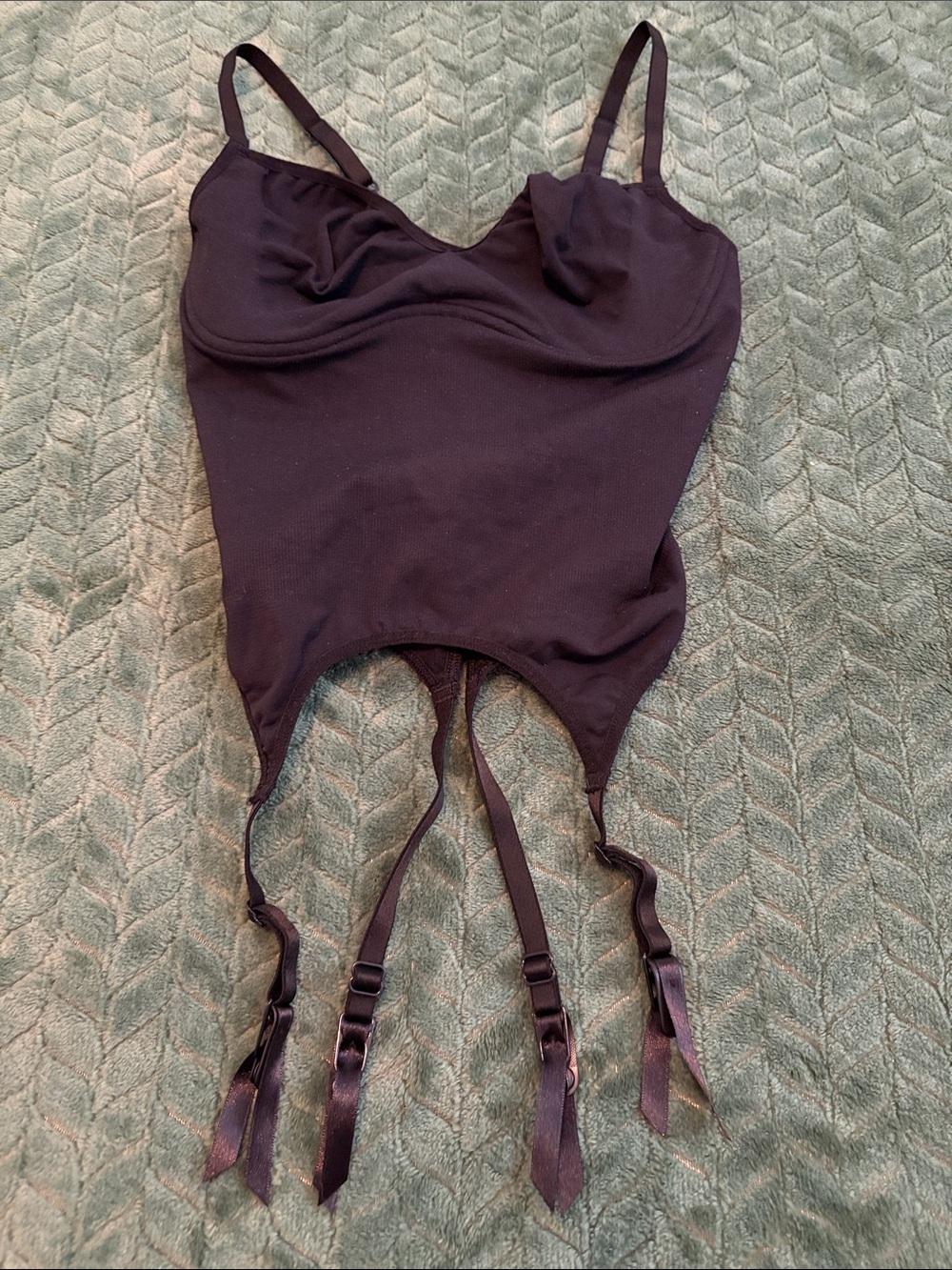 Victoria’s Secret Unlined Bra With Attached Garters Made In Israel Black Medium
